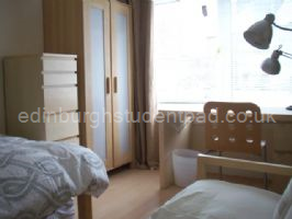 Room 3, 4' double bed, 